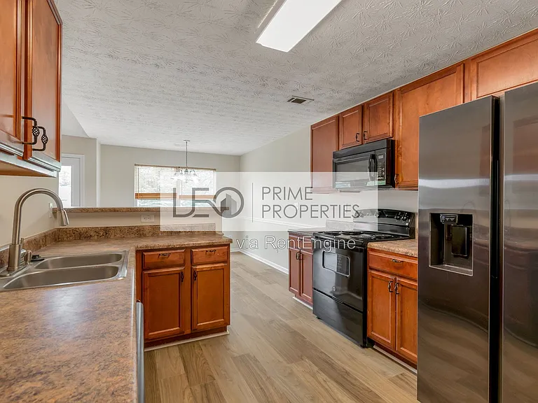 3168 Meadow Point Dr — Photo 4
