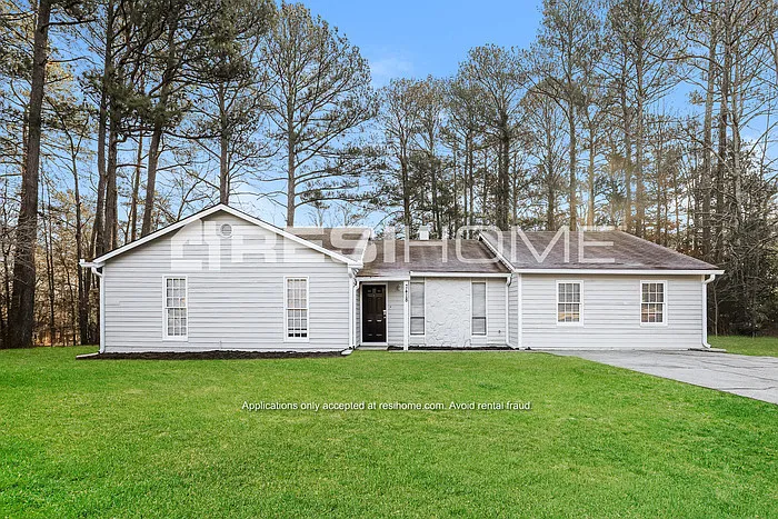 7418 Taylor Rd photo 1