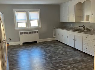 158 Cottage St #2L, Lewiston, ME 04240