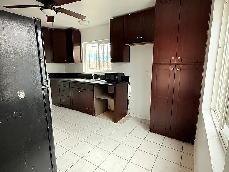 5443 Imperial Ave #1 — Photo 6