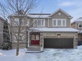 1110 Luesby Cres, Ottawa, ON K4A4X7