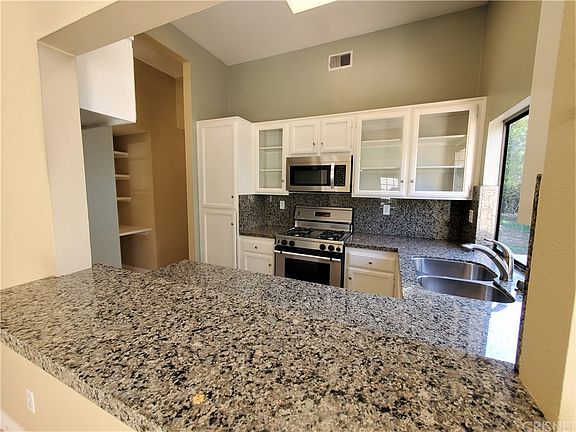 4th image of 25866 Espinoza Dr