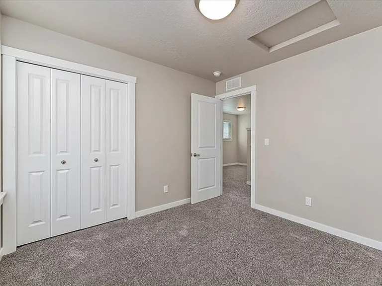 3093 N Summermoon Ave — Photo 28