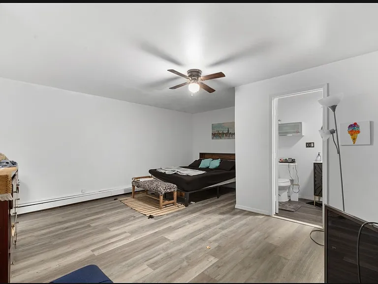 9 Troy St — Photo 6