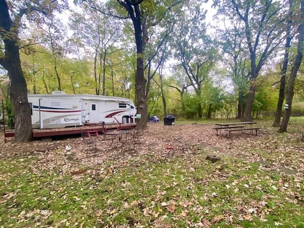 26/189 Woodhaven Dr E, Sublette, IL 61367