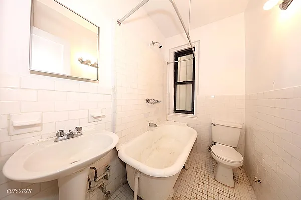 Rented by Corcoran | media 11