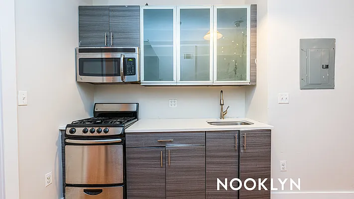 Rented by Nooklyn NYC LLC | media 3