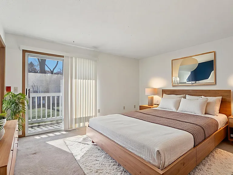 1523 Sheridan Rd — Photo 12