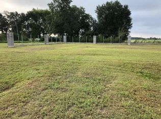 34737 Owens Rd, Waller, TX 77484