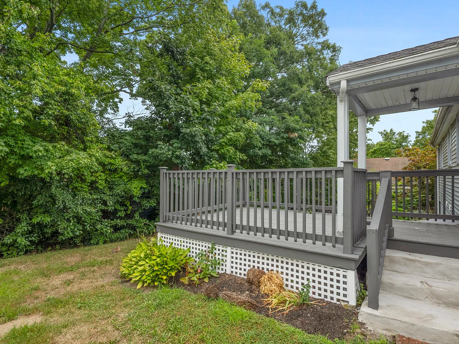 3 bed, 2.0 bath, 1650 sqft, $3,900 — Photo 4