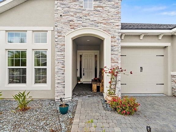 4th image of 661 Mosaic Blvd