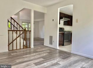 7351 Crestleigh Cir, Alexandria, VA 22315