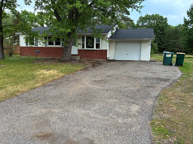 9219 Wagonwheel Dr — Photo 2