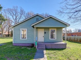 308 Providence Rd, Graham, NC 27253