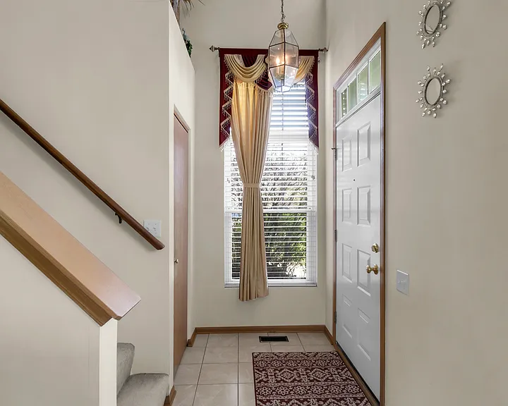 1058 Delta Dr #0 — Photo 4