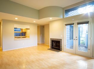 4685 Galewood St APT A, Lake Oswego, OR 97035