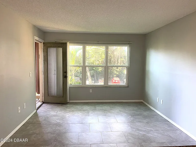 1401 S Palmetto Ave #111 — Photo 3