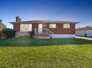 131 Sanatorium Rd, Hamilton, ON L9C1Y9