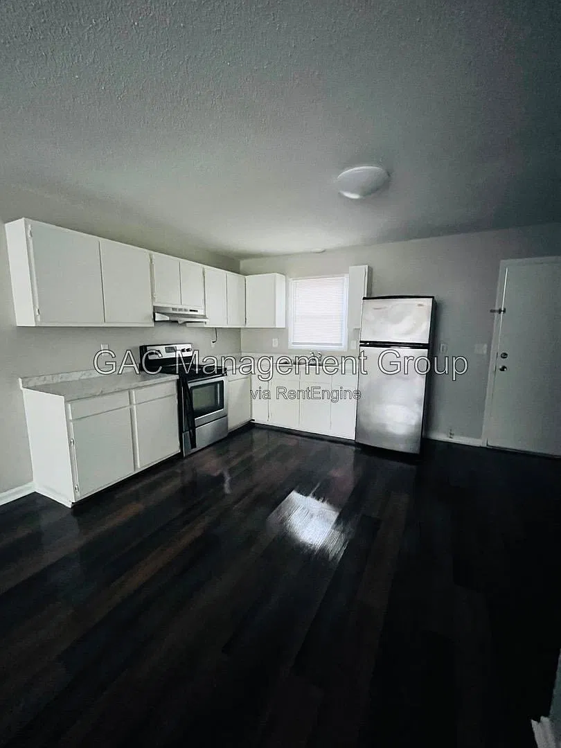2 bed, 1.0 bath, 1000 sqft, $925 — Photo 2