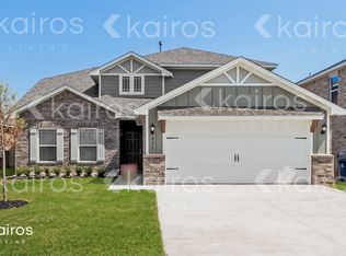 825 NW 4th St, Newcastle, OK 73065