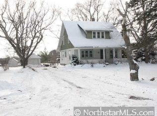 16085 Maple Ln, Center City, MN 55012