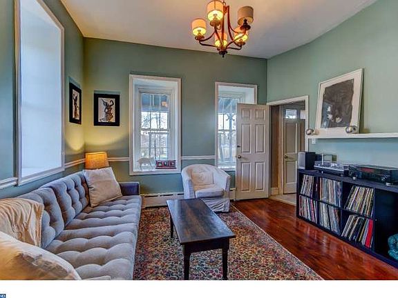3rd image of 3233 Dennison Ave