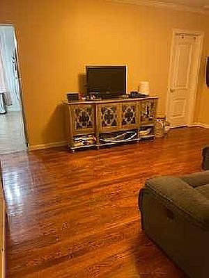 5th image of 2303 43rd St APT 4