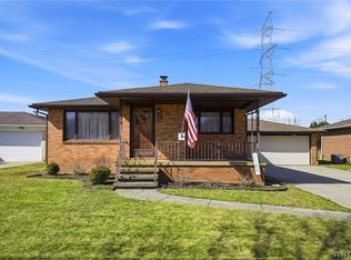 30 Jane Dr, Cheektowaga, NY 14227