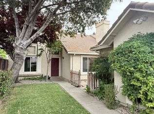 1143 Lerma Ln, Gilroy, CA 95020