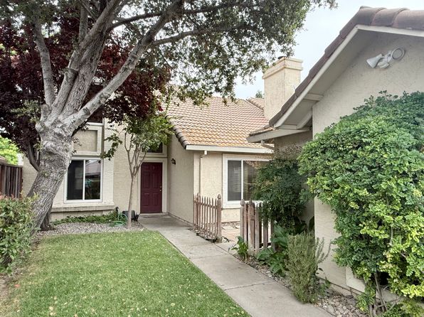 1143 Lerma Ln