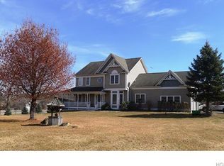 20 Old Cross Rd, Warwick, NY 10990