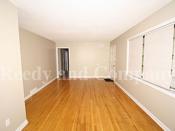 5th image of 185 Hillview Ave