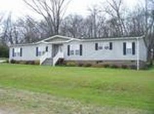107 Country Place Cir, Seneca, SC 29678
