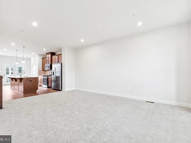 1795 Atlas Dr — Photo 30