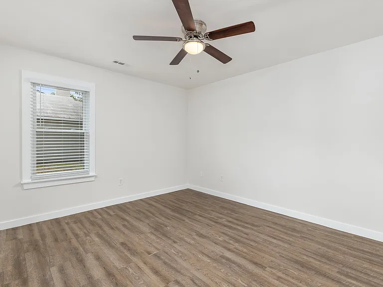 1465 Woodbridge Trl — Photo 25