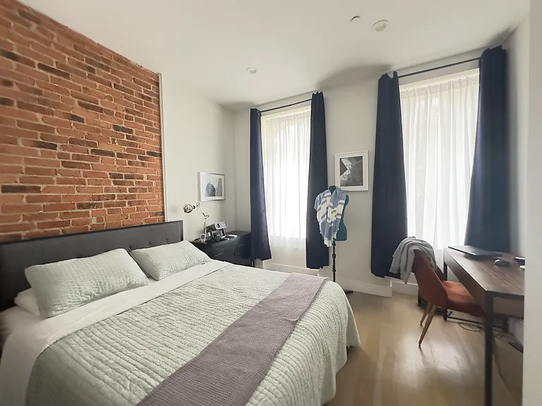 860 Hancock St #2A — Photo 10