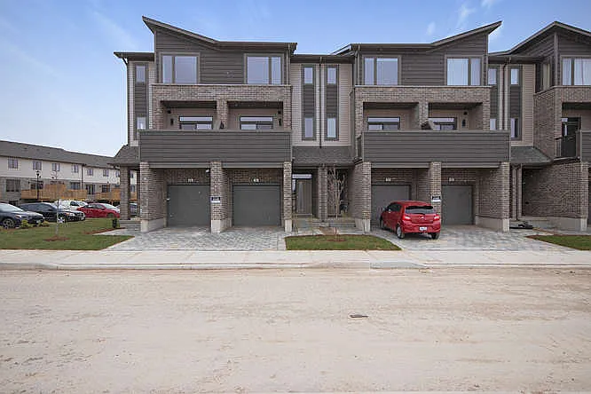 2070 Meadowgate Blvd #96