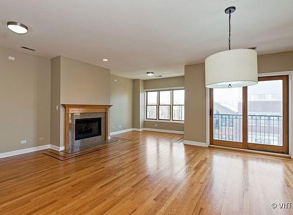 2nd image of 4151 N Lincoln Ave Unit 3
