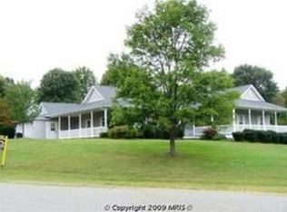 130 W Quail Ln, La Plata, MD 20646