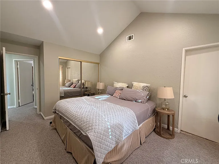 24337 Val Verde Ct — Photo 17