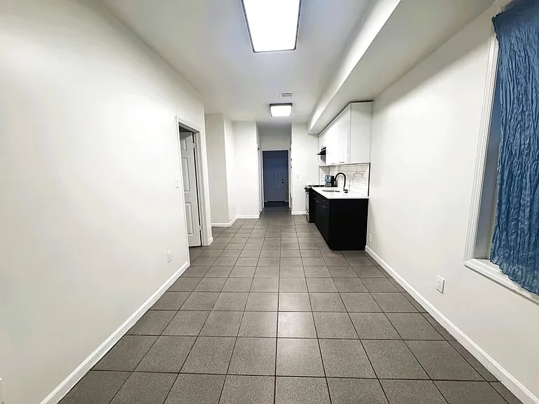158 Catherine St #2 — Photo 3