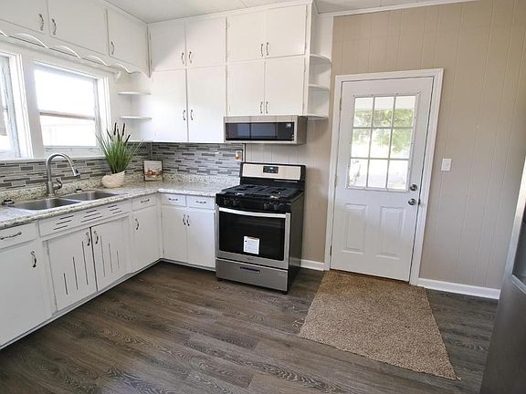 2nd image of 904 Race St