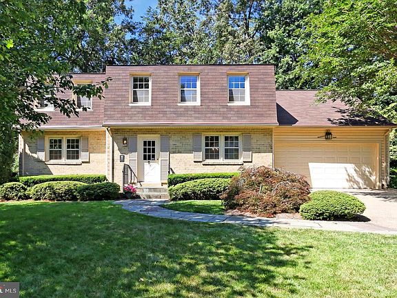 2nd image of 4776 Farndon Ct