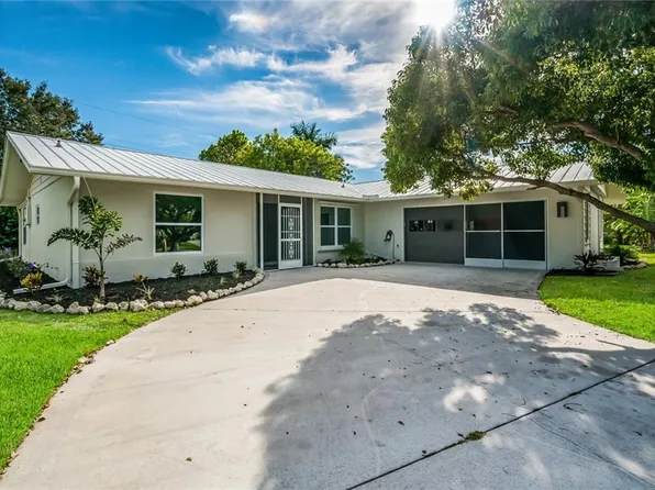 6753 Keystone Dr, Sarasota, FL 34231