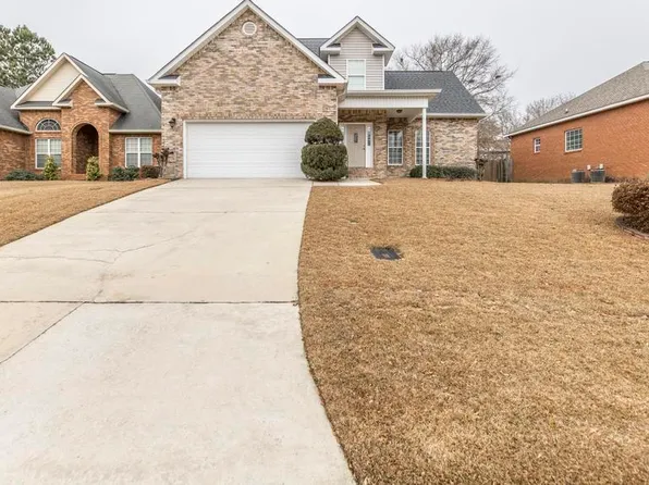 209 Cart Path Way, Bonaire, GA 31005