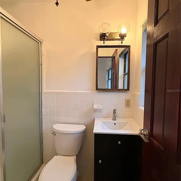 164 Pinewood Ave — Photo 30