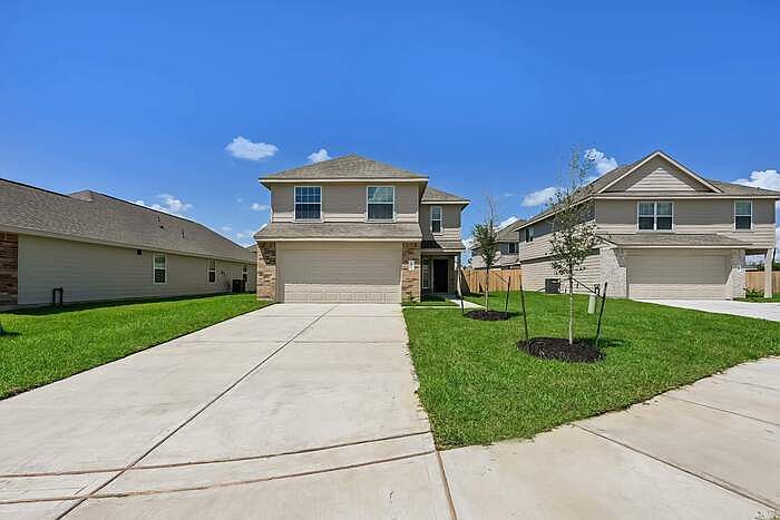1st image of 8627 Middleton Oaks Cir
