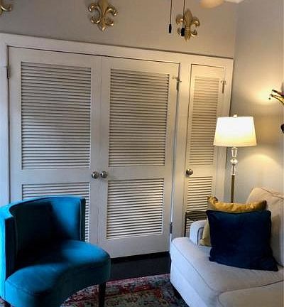 5th image of 425 Burgundy St APT 4