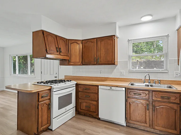11247 Fawnhaven Dr — Photo 5