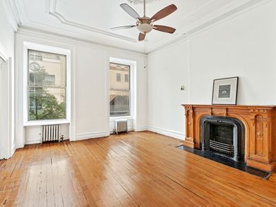 118 E 18th St APT 3, New York, NY, 10003